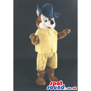 Joyful squirrel masot wearing green hat and yellow outfit - Animal mascots - MASUK000817 - SpotSound.co.uk